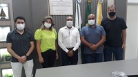 Vereadores recebem a visita do presidente da Câmara de Rolândia